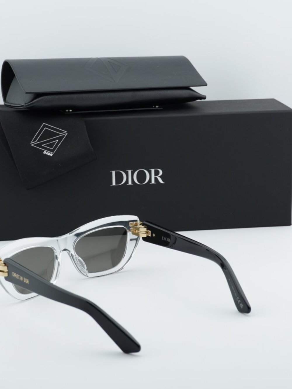 Dior CDIOR B2U 89A4 Cat Eye Sunglasses - Transparent / Black / Silver - Picture 8 of 10